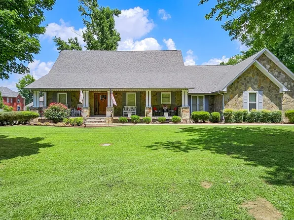 22383 Choctaw Ln, Athens, AL 35613