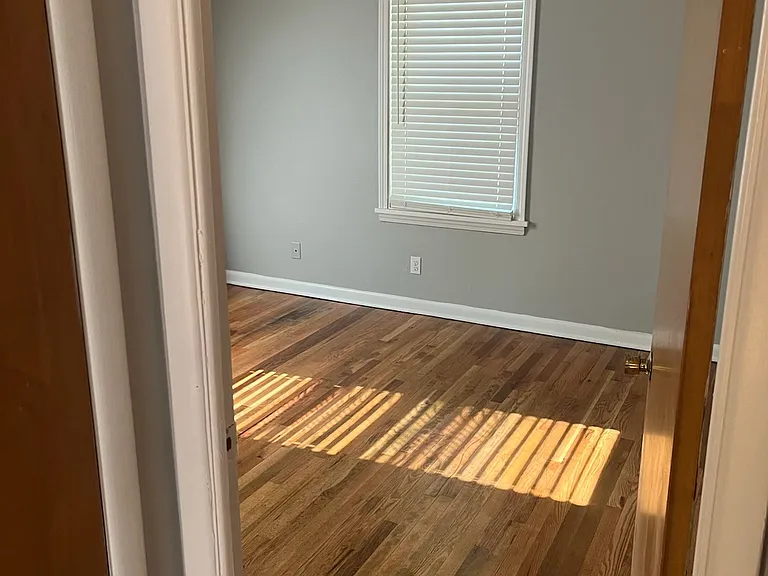 5812 Lafayette Ave — Photo 5