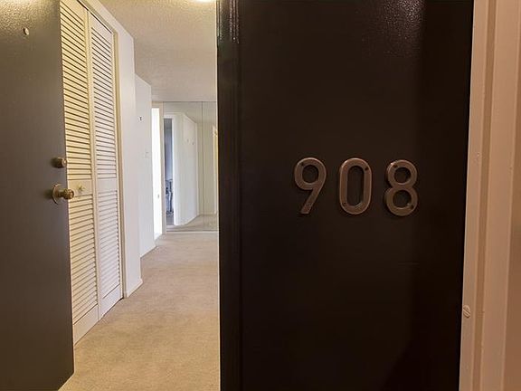 5th image of 707 S Gulfstream Ave Unit 903