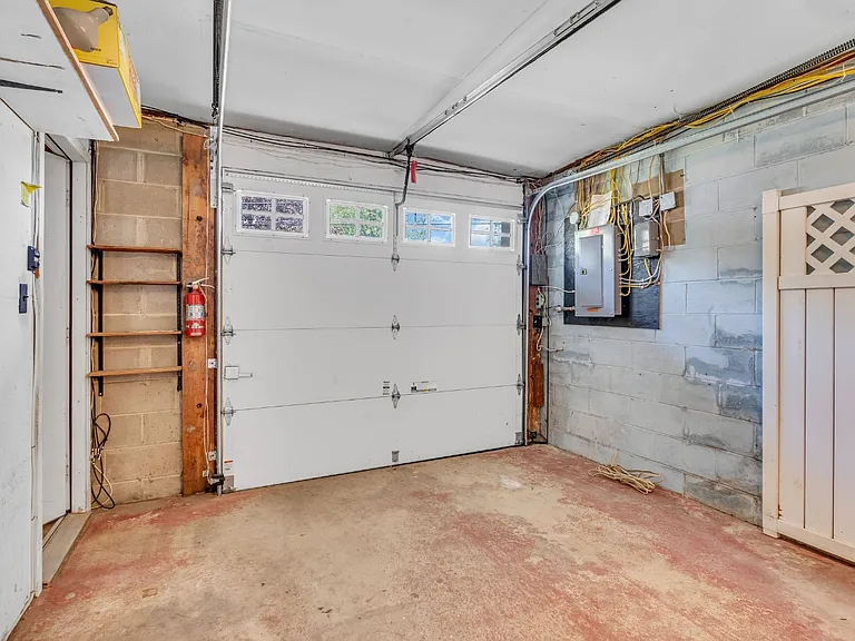 12 Windsor Rd — Photo 19