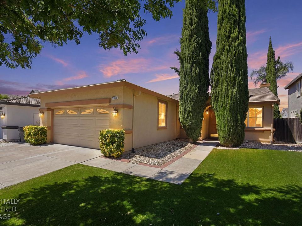 1st image of 2093 Golden Gate Dr