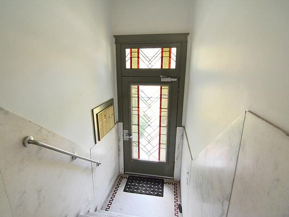 2nd image of 5833 Nina Pl APT 2W