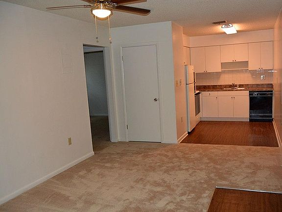 3rd image of 303 S Tampania Ave APT 26
