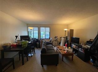 20 Hubbard Ave #R, Cambridge, MA 02140