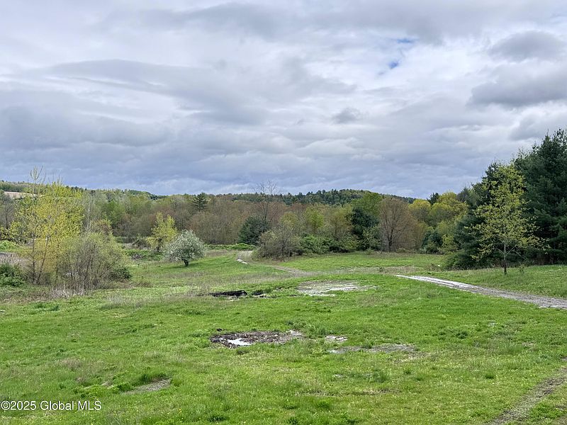 4th image of 515 County Route 49