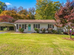 925 Kilby St, Burlington, NC 27215