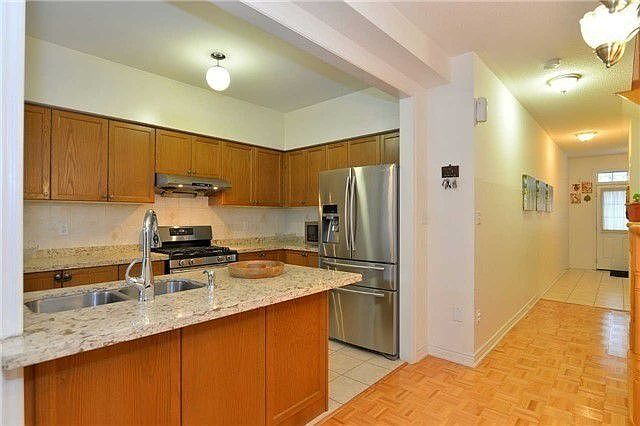 2nd image of 39 Matthew Harrison St