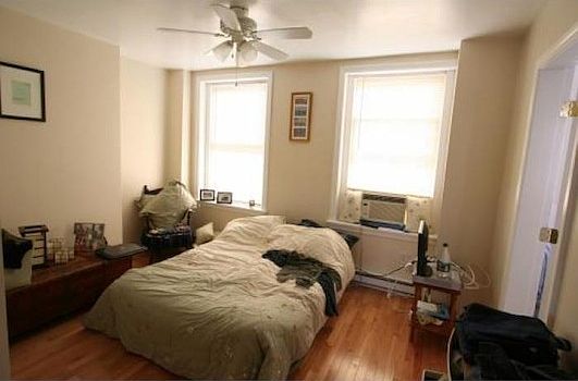 2nd image of 345 Hanover St #4