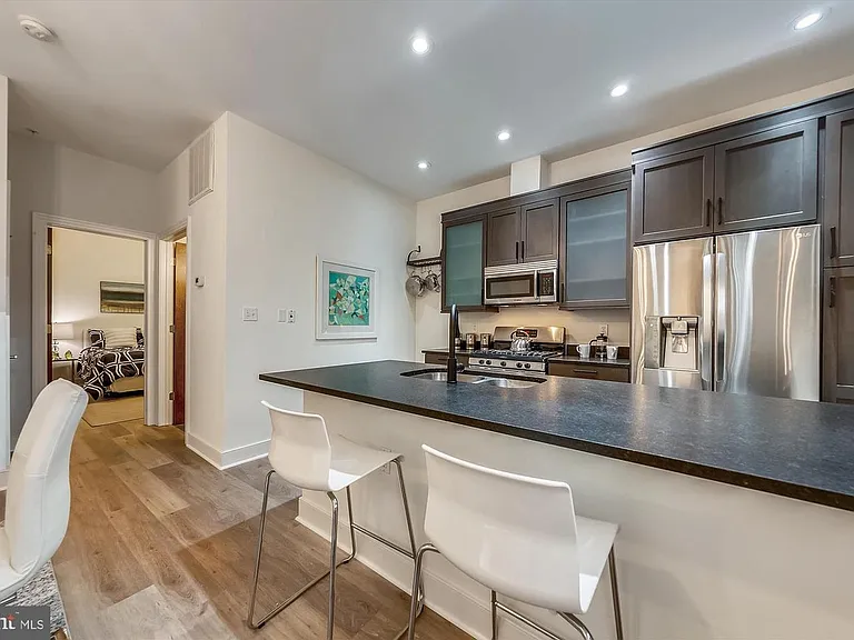 2360 Champlain St NW #1.4 — Photo 14