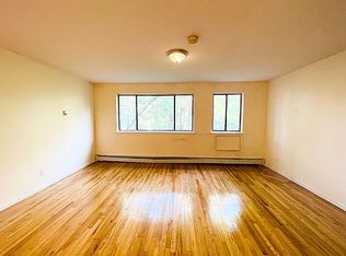 67 Cooper St #3C, New York, NY 10034