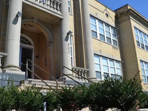 St Patrick School Aparments at 332 Wells St, 332 Wells St #P304, Bridgeport, CT 06606