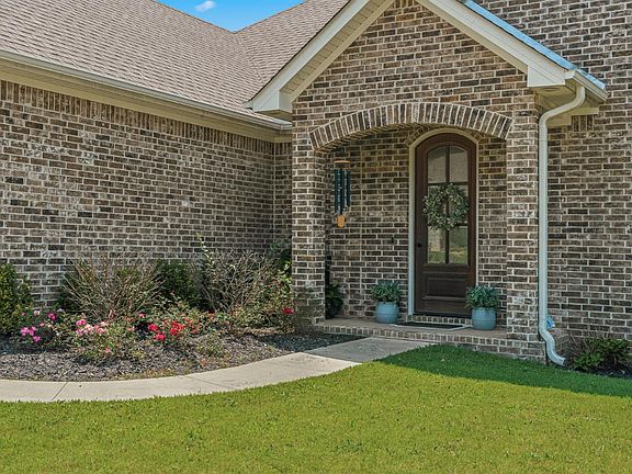 3rd image of 209 Gulley Dr