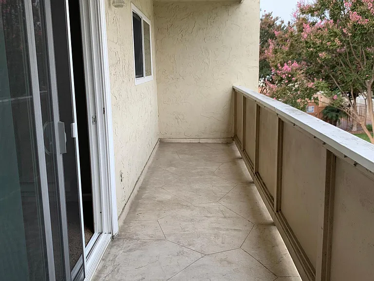 415 Acalanes Apartments — Photo 17