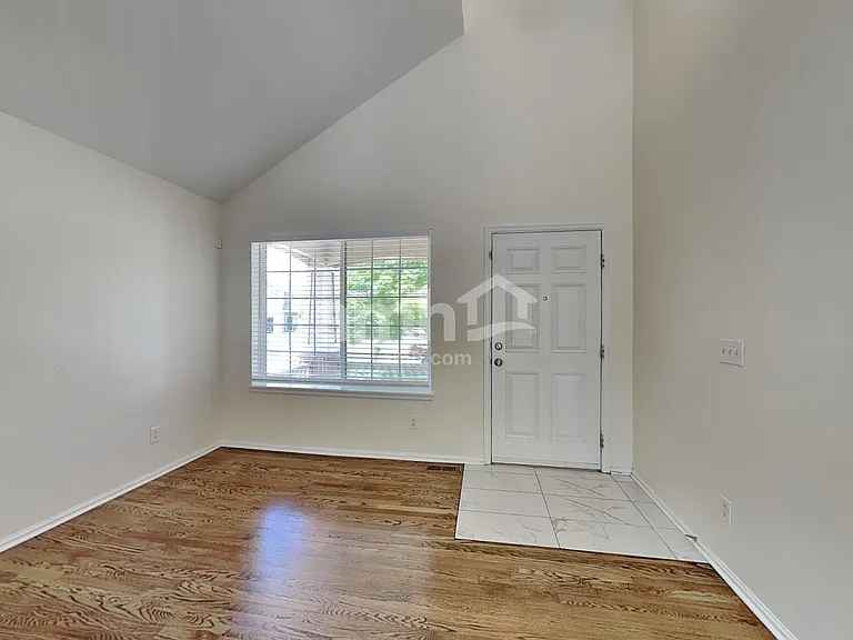 11852 Altura St — Photo 5