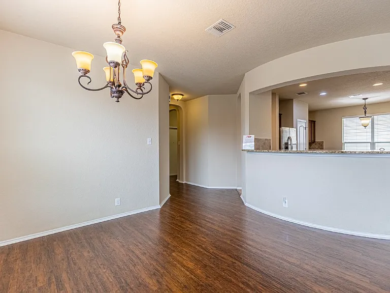 9023 Hubbard Hl — Photo 13