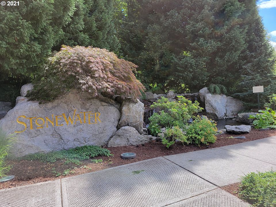 2nd image of 7207 NE Stonewater St