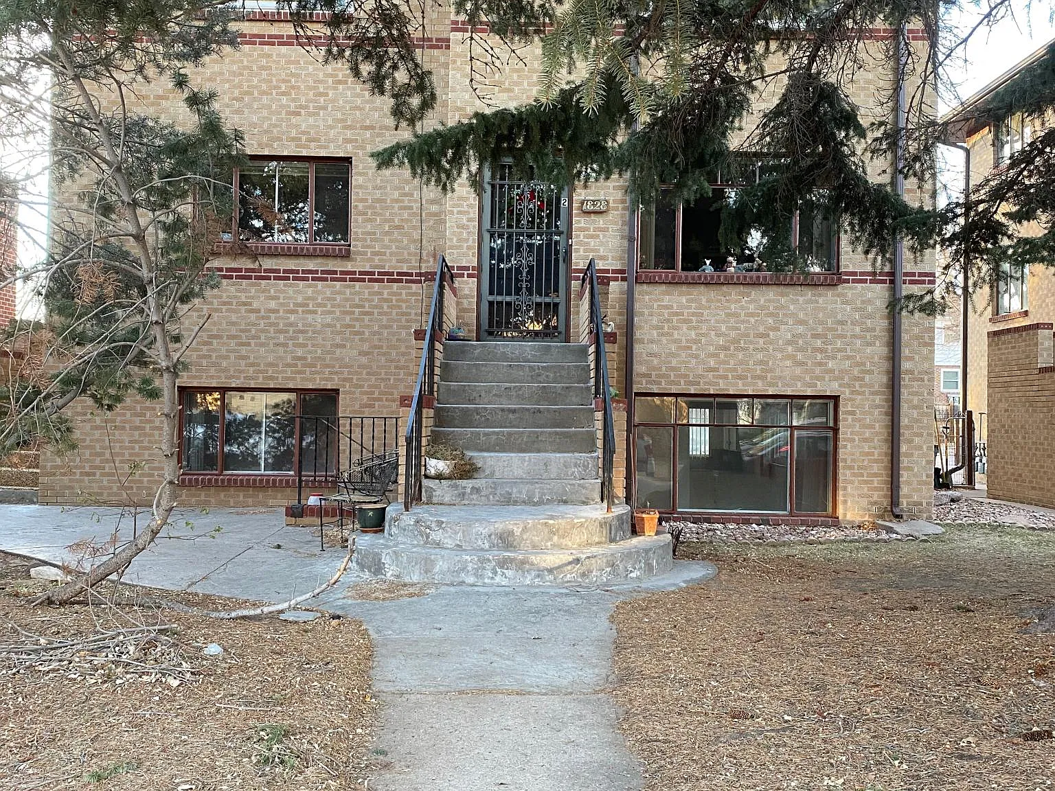 1828 Fremont Ave — Photo 1
