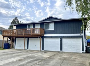 911 30th St NE APT A, Auburn, WA 98002
