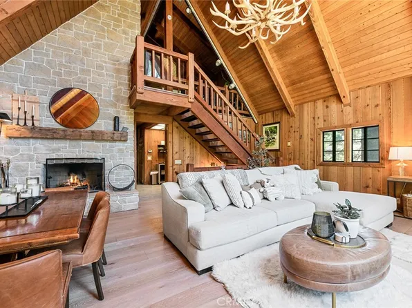 395 Cimarron Ln, Lake Arrowhead, CA 92352