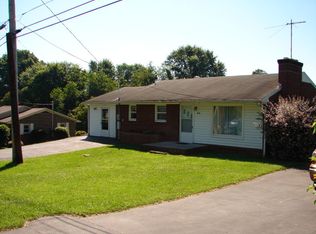 814 Sunset Dr, Chilhowie, VA 24319