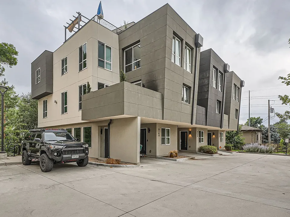 8150 W 10th Ave
