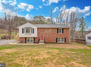 2909 Green Valley Rd, Ijamsville, MD 21754