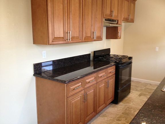 3rd image of 5938 Fallbrook Ave
