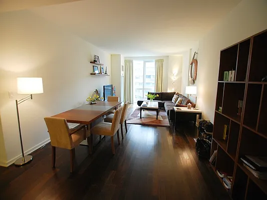 Rented by Sotheby's International Realty | media 14
