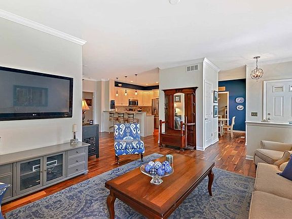 5th image of 2180 Southampton Ln
