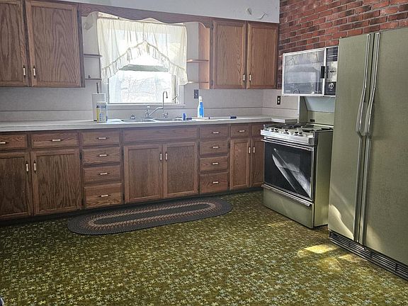 5th image of 711 Orchard Dr