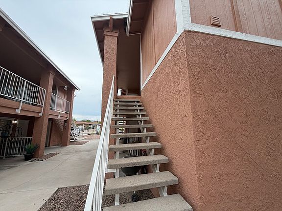 2nd image of 1575 Monte Vista Dr #4