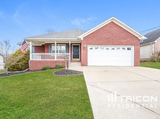 1765 University Dr, Columbia, TN 38401