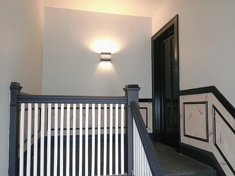 Private Front Stair landing