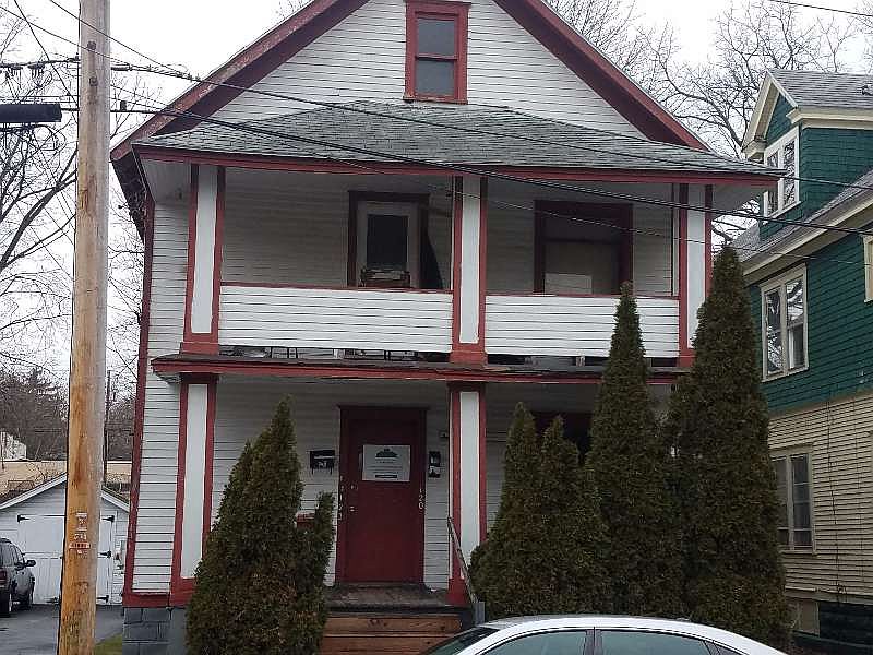 1st image of 122 Bishop Ave