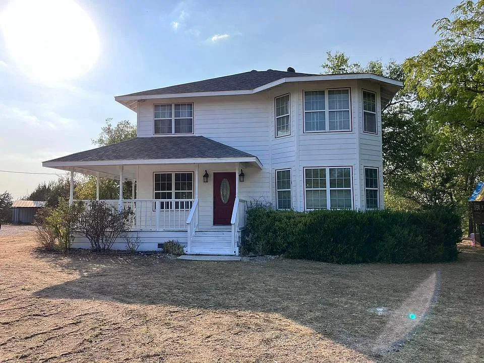3 bed, 2000 sqft, $3,500 — Photo 1