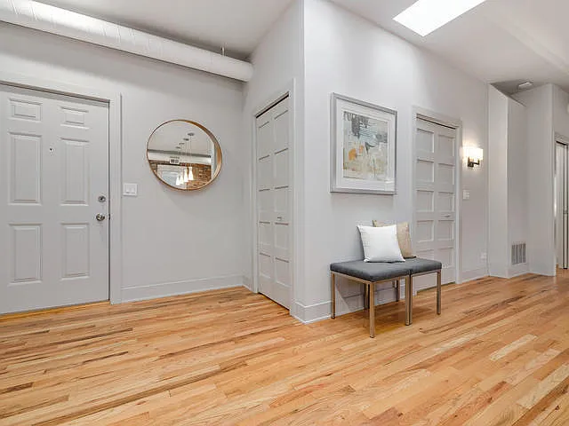 1742 N Winchester Ave #203 — Photo 12