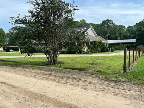 2nd image of 2000 Wagon Wheel Rd