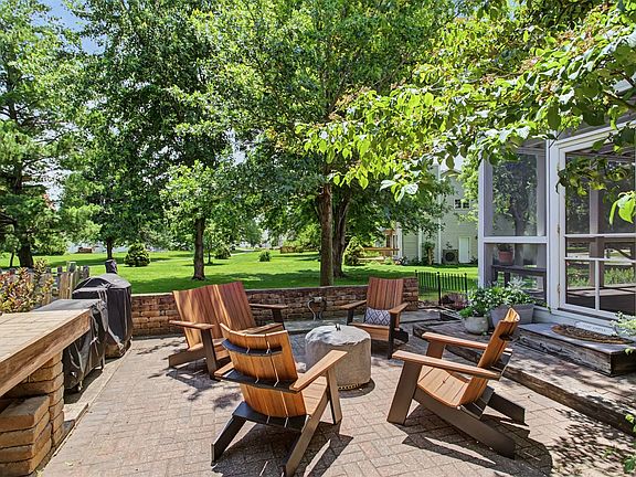 5th image of 3020 Redbud Cir