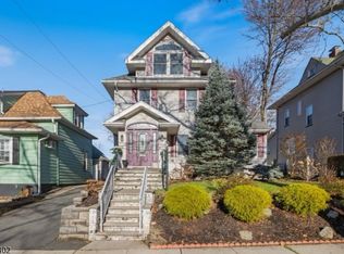 142 Washington Ave, Rutherford, NJ 07070