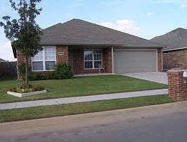 Home for Sale in Oklahoma City, Oklahoma $124,900