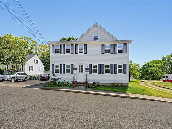 2nd image of 26 McCarthy St