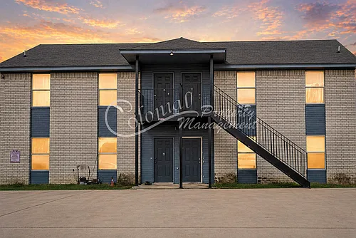 1501 Benttree Dr #B Photo 1