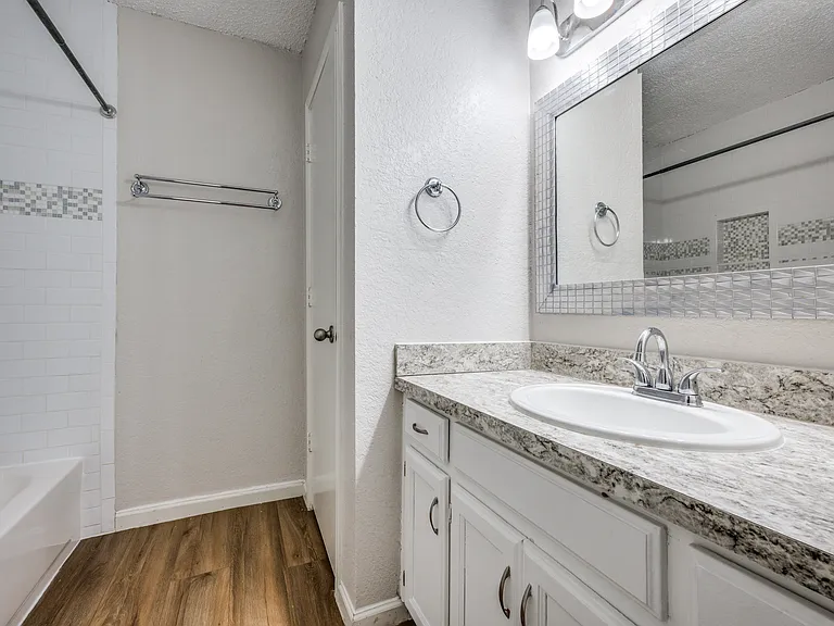 604 Meadow View Ct #3 — Photo 7