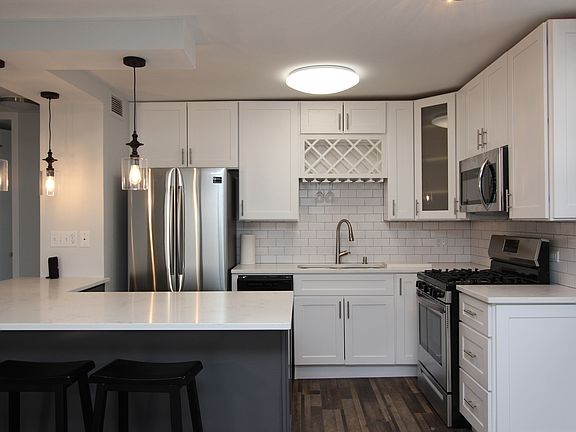 5th image of 3001 S Michigan Ave Unit 1202