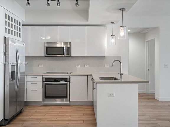 5th image of 999 SW 1st Ave APT 1911