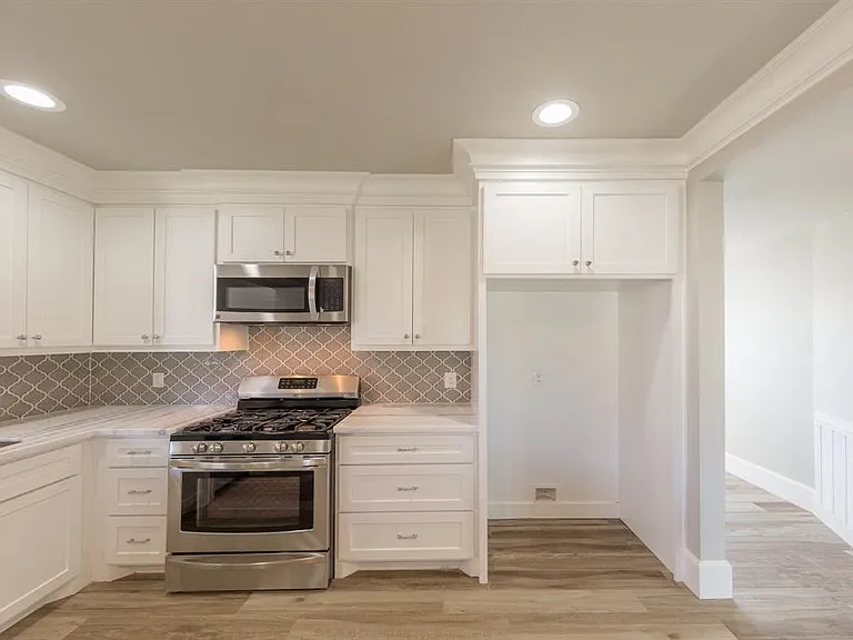 4307 Avenue Q — Photo 14