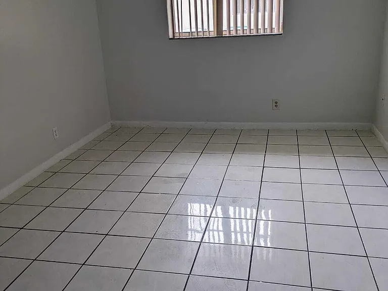 4000 NW Woodside Dr #1 — Photo 6