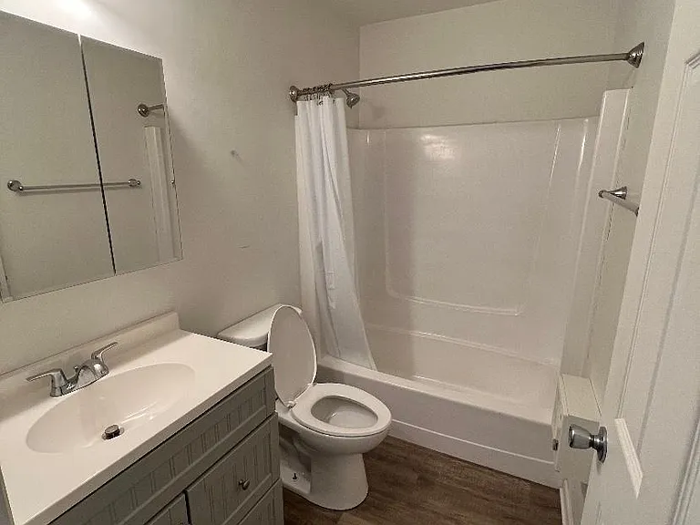 222 Market St — Photo 3