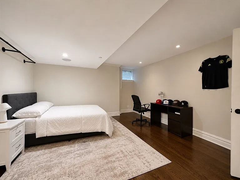 3 M St #2 — Photo 18