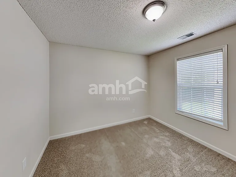 1759 Maxey Ln — Photo 15